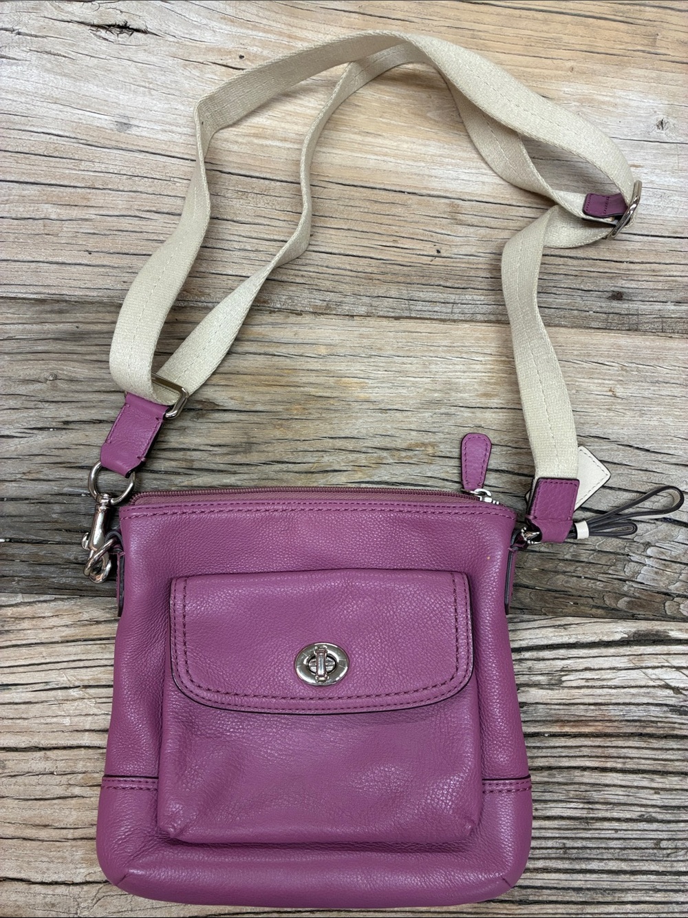 Authentic Coach Park Leather Swingpack Purple Crossbody‎ F49170